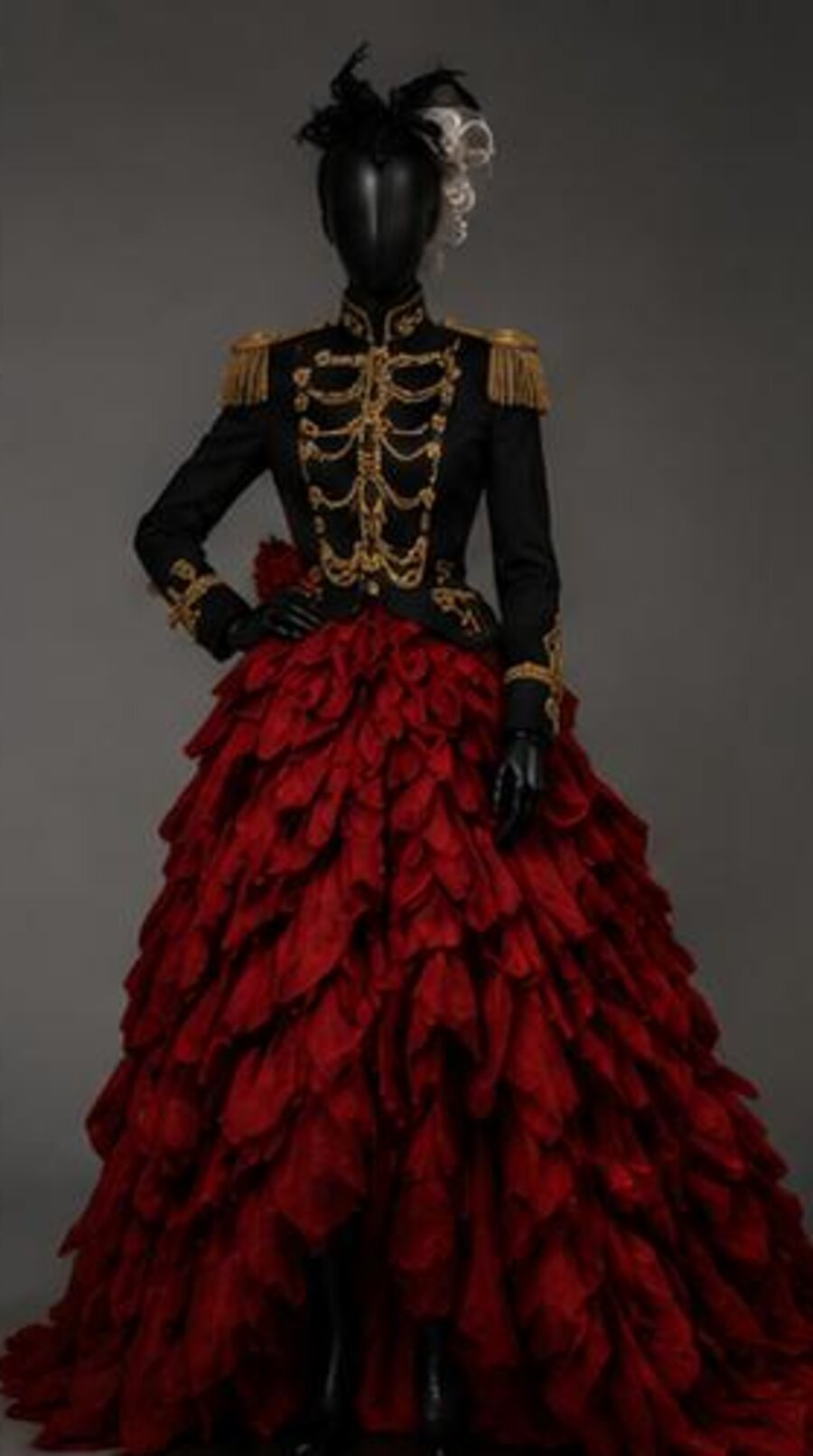 Crimson petal look
